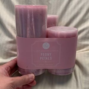 DW Home Scented Candles In Peony Petals.